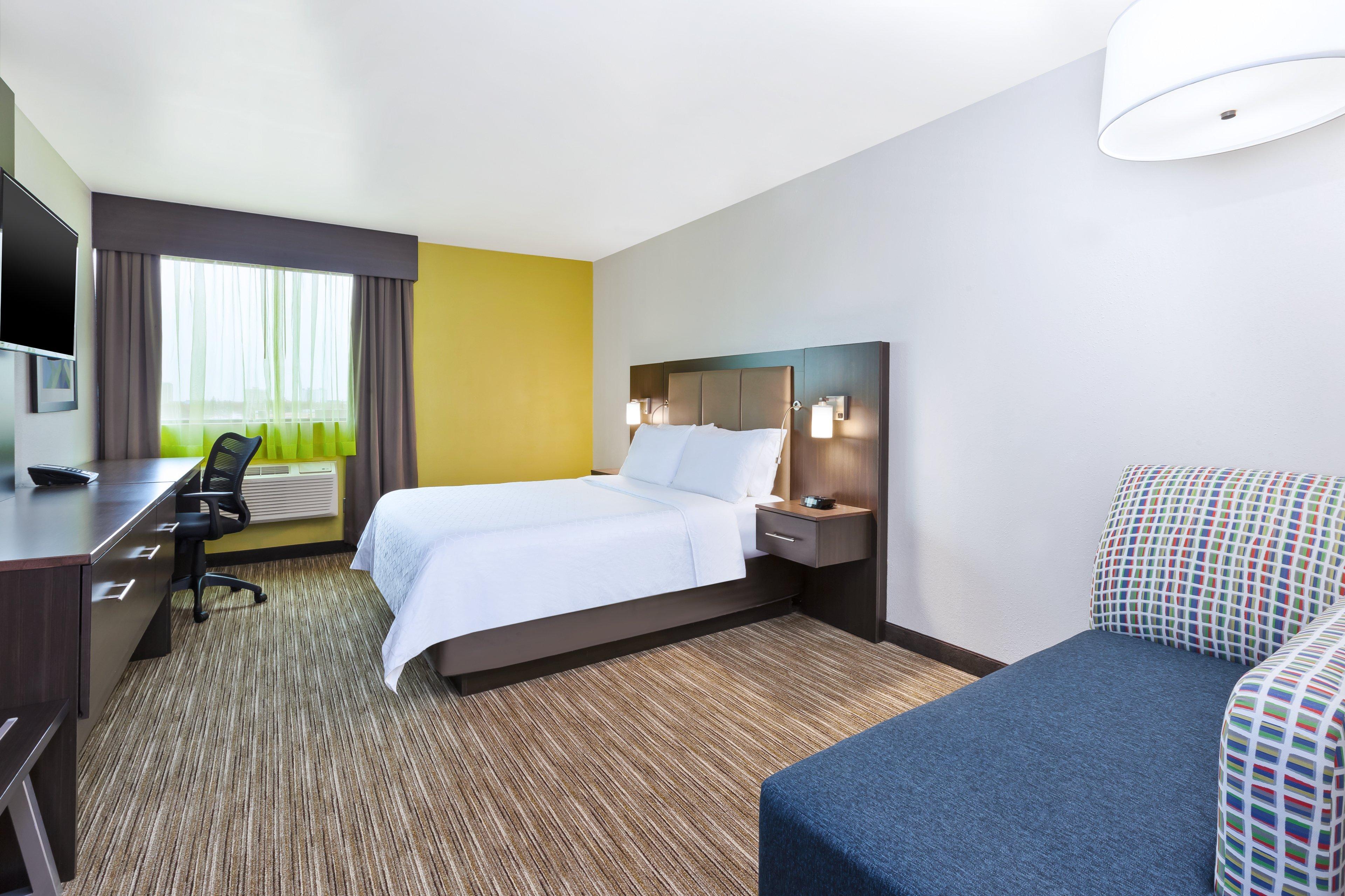 Holiday Inn Express Winnipeg Airport - Polo Park By Ihg Екстериор снимка