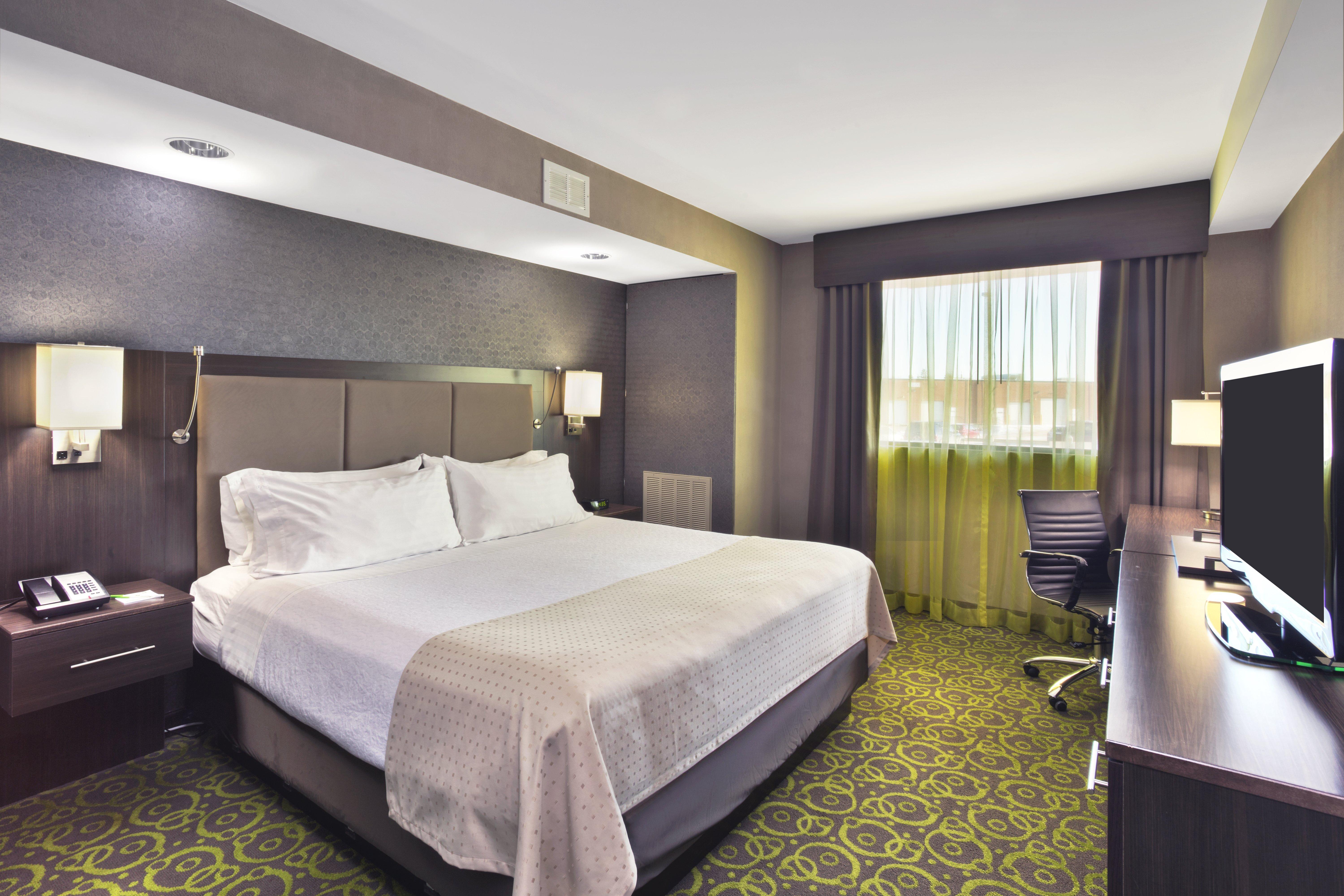 Holiday Inn Express Winnipeg Airport - Polo Park By Ihg Екстериор снимка