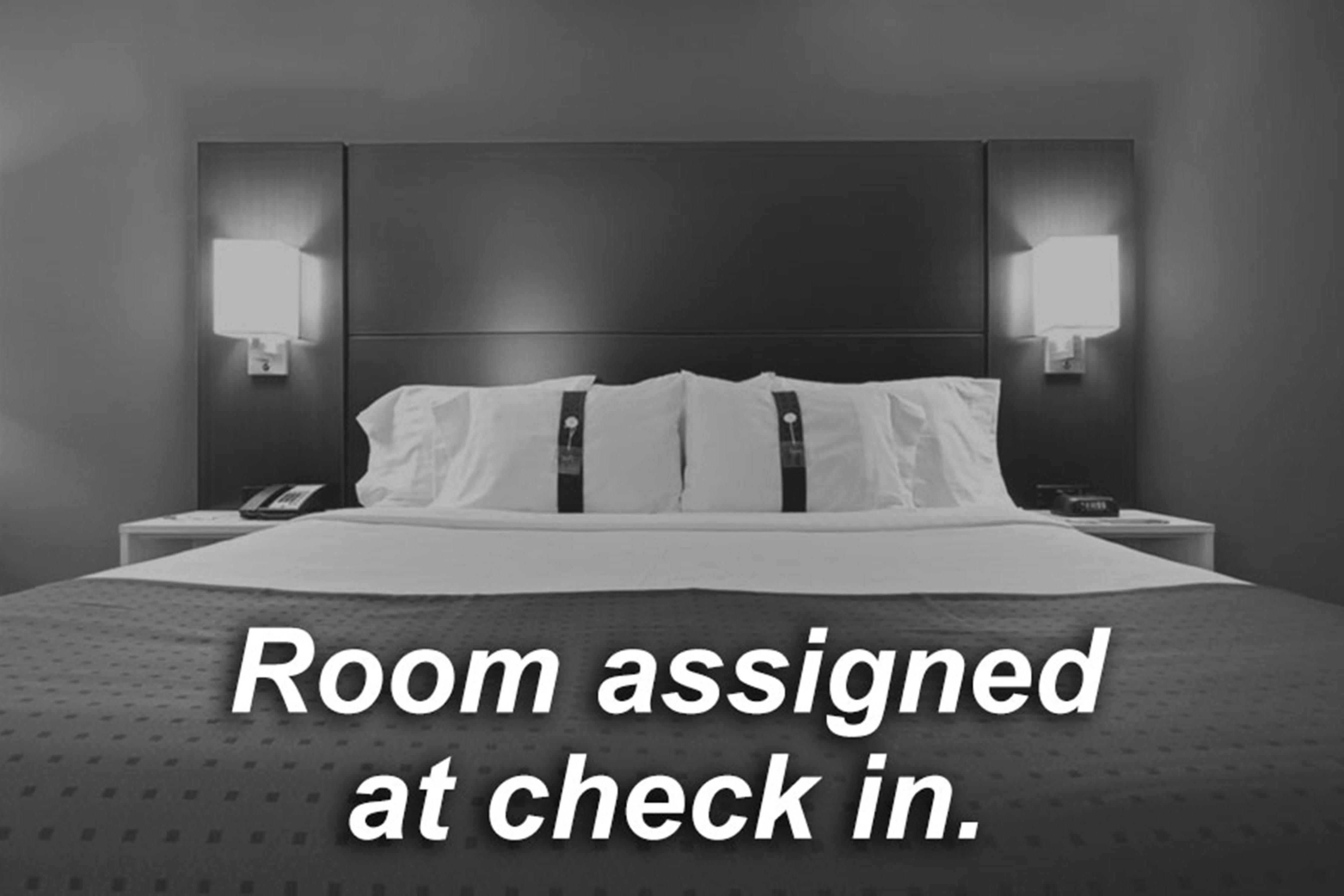 Holiday Inn Express Winnipeg Airport - Polo Park By Ihg Екстериор снимка