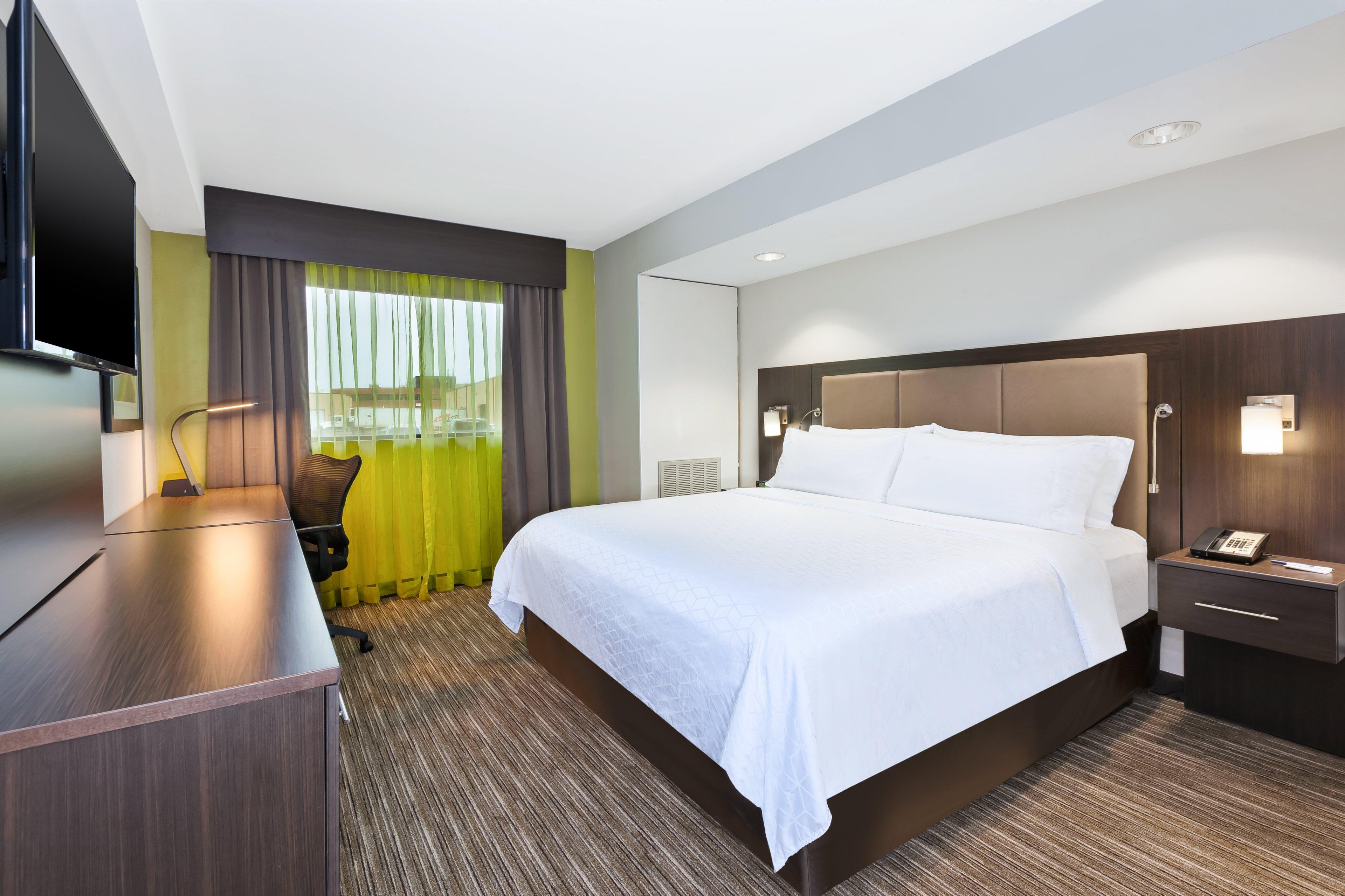 Holiday Inn Express Winnipeg Airport - Polo Park By Ihg Екстериор снимка