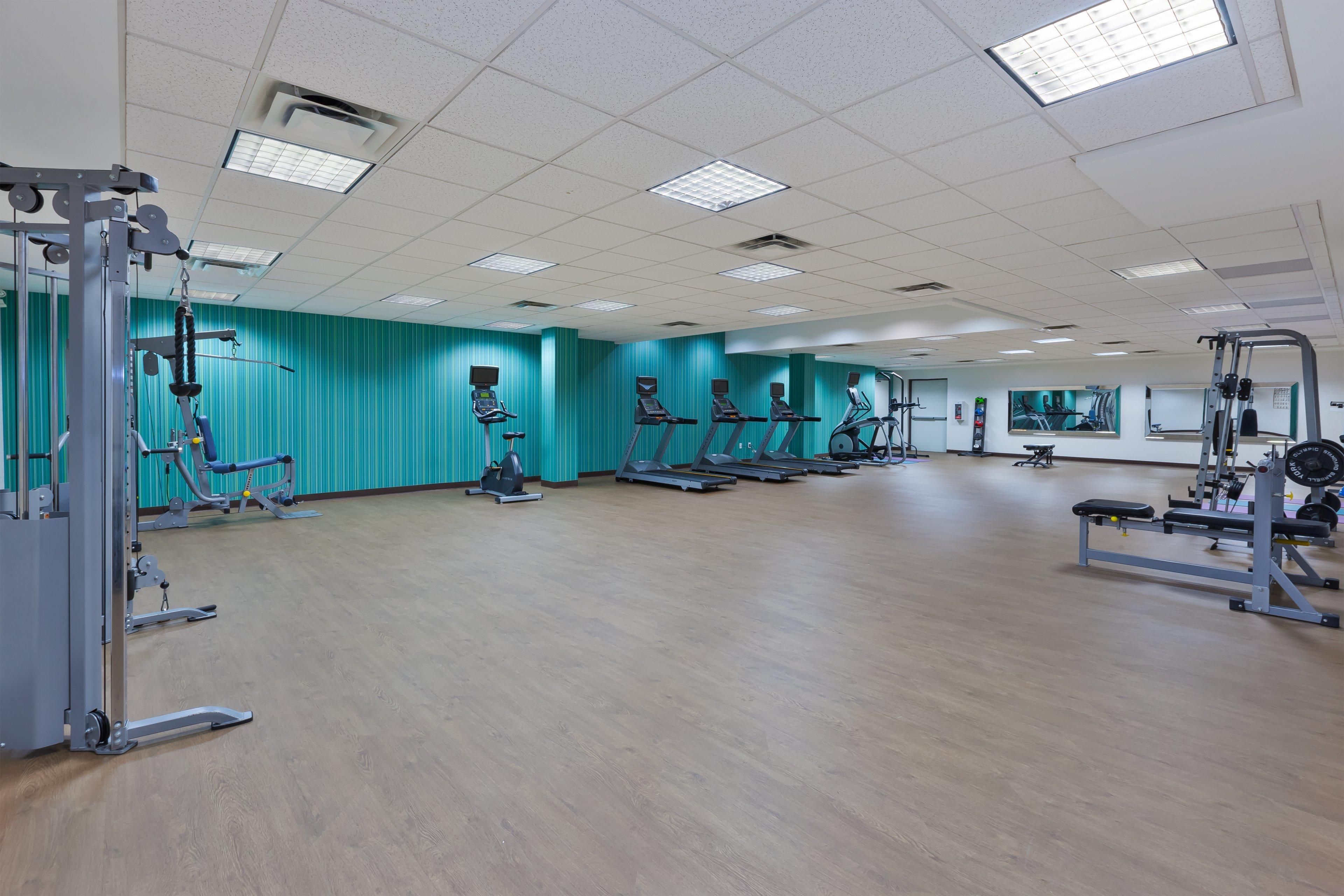Holiday Inn Express Winnipeg Airport - Polo Park By Ihg Екстериор снимка