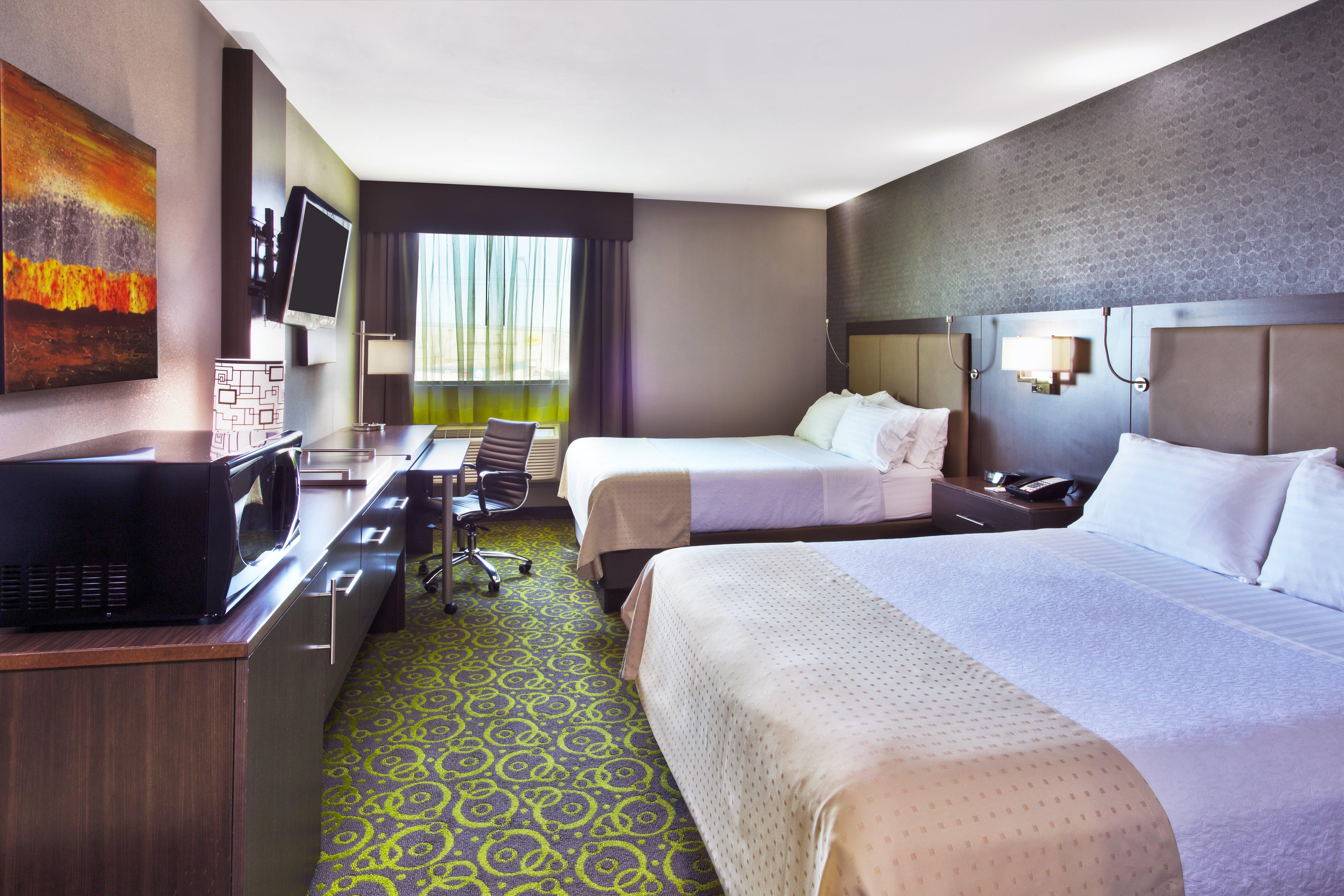 Holiday Inn Express Winnipeg Airport - Polo Park By Ihg Екстериор снимка